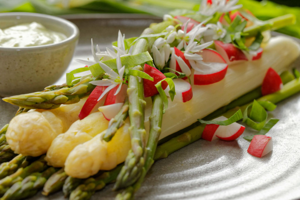 asparagus with thinly sliced vegetables
